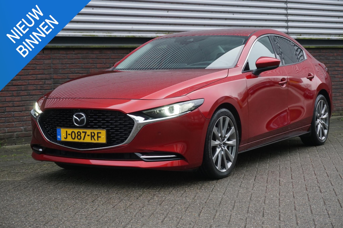 Mazda 3 - 2.0 e-SkyActiv-X M Hybrid 180PK Luxury/Leer/18Inch /Bose/Head-Up/Trekhaak. - AutoWereld.nl