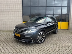Volkswagen Tiguan - Full option Leer, Trekhaak IQ Lights eHybrid R-Line Business+
