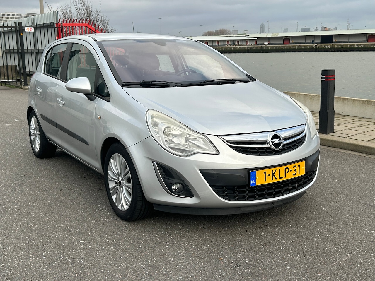 Opel Corsa - 1.4-16V Cosmo NAVI ECC PDC - AutoWereld.nl