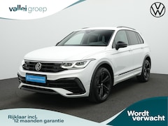 Volkswagen Tiguan - 1.4 TSI eHybrid 245 pk DSG R-Line | Trekhaak | Navigatie Discover Pro | Leder | Geheugenst
