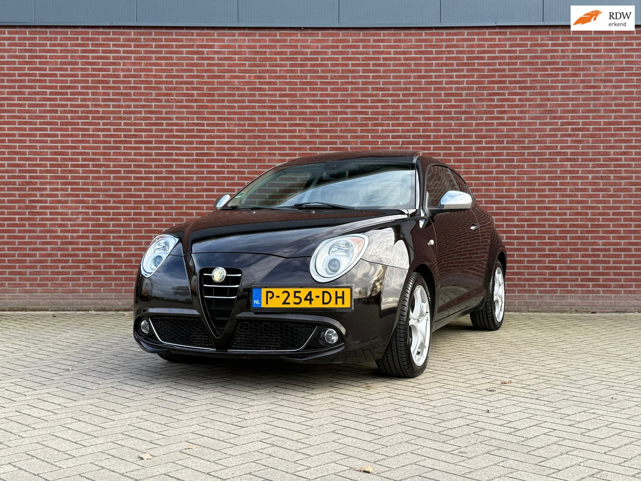 Alfa Romeo MiTo - 1.4 / NAP / Cruise / Airco / Parkeersensoren - AutoWereld.nl