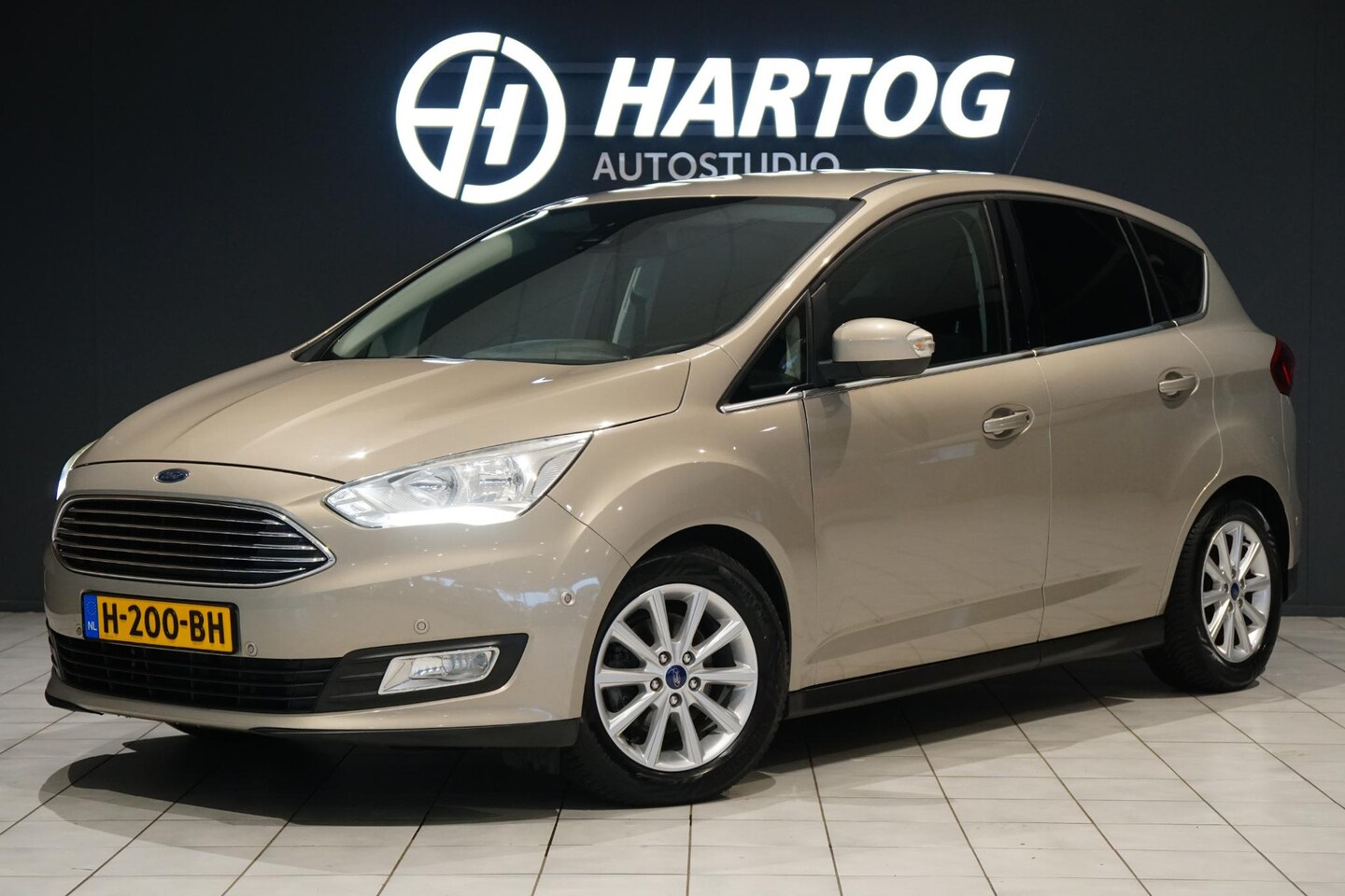 Ford C-Max - 1.0 Titanium + KEYLESS / WINTERPAKKET / TREKHAAK - AutoWereld.nl