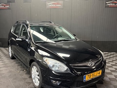 Hyundai i30 CW - 1.4i i-Motion | Clima | Cruise | Nieuwe APK |