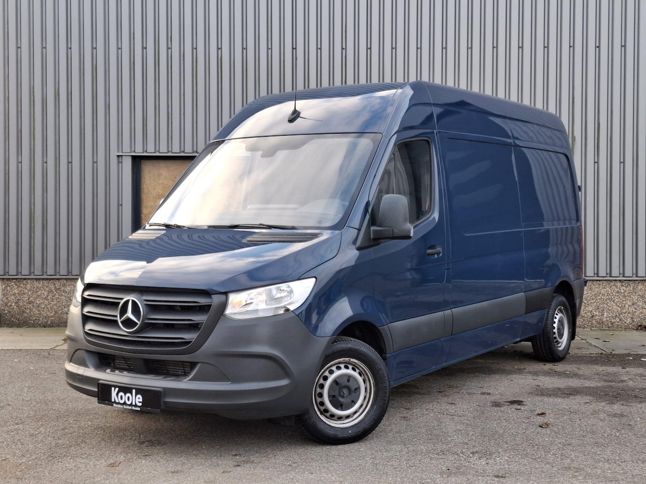 Mercedes-Benz Sprinter - Mercedes Sprinter 311 CDI L2H2 / AIRCO / CAMERA / 3 ZITS / DEALER ONDERHOUDEN - AutoWereld.nl