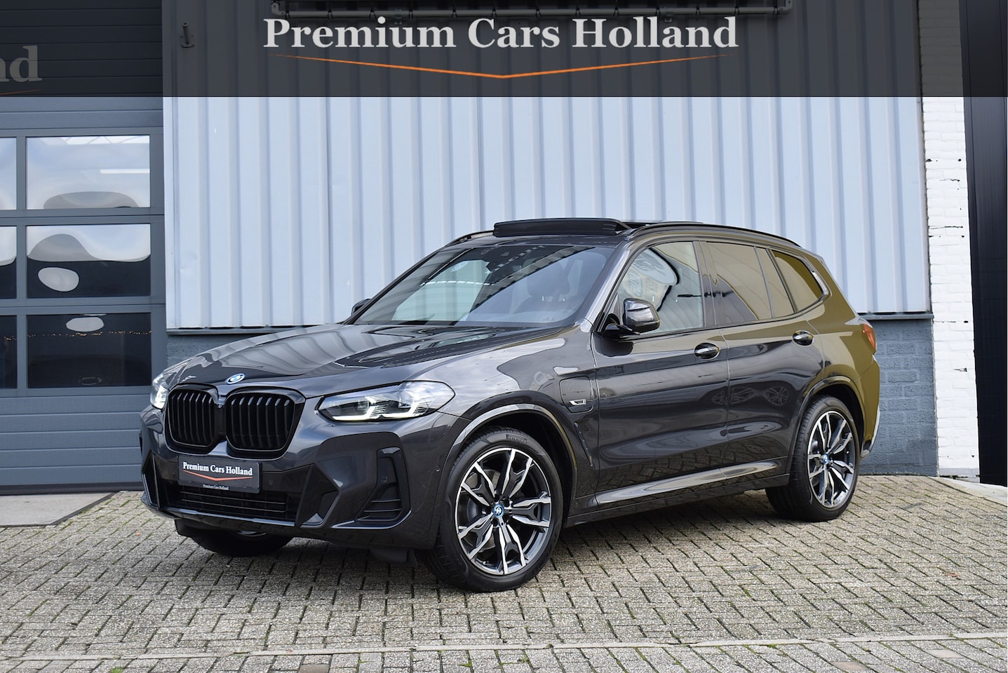 BMW X3 - xDrive30e M-Pakket 292 Pk Pano Leder Camera Keyless 20 Inch - AutoWereld.nl