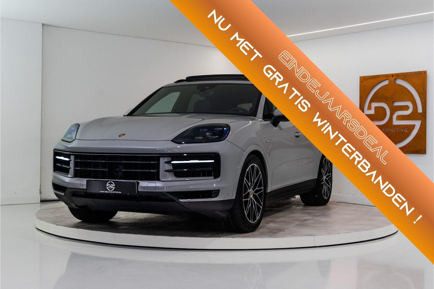 Porsche Cayenne - 3.0 E-Hybrid 470PK | Krijt | Pano | InnoDrive | Sfeer | Bose | Lucht | 12 MND Garantie - AutoWereld.nl