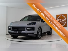 Porsche Cayenne - 3.0 E-Hybrid 470PK | Krijt | Pano | InnoDrive | Sfeer | Bose | Lucht | 12 MND Garantie