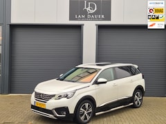 Peugeot 5008 - 1.2 PureTech Allure Pano / Leder / Auto / ACTIE