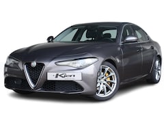 Alfa Romeo Giulia - 2.0T Super | Xenon | Navi | Clima | BTW |