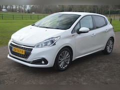 Peugeot 208 - 1.2 PureT. Signature Airco Carplay Navi PDC
