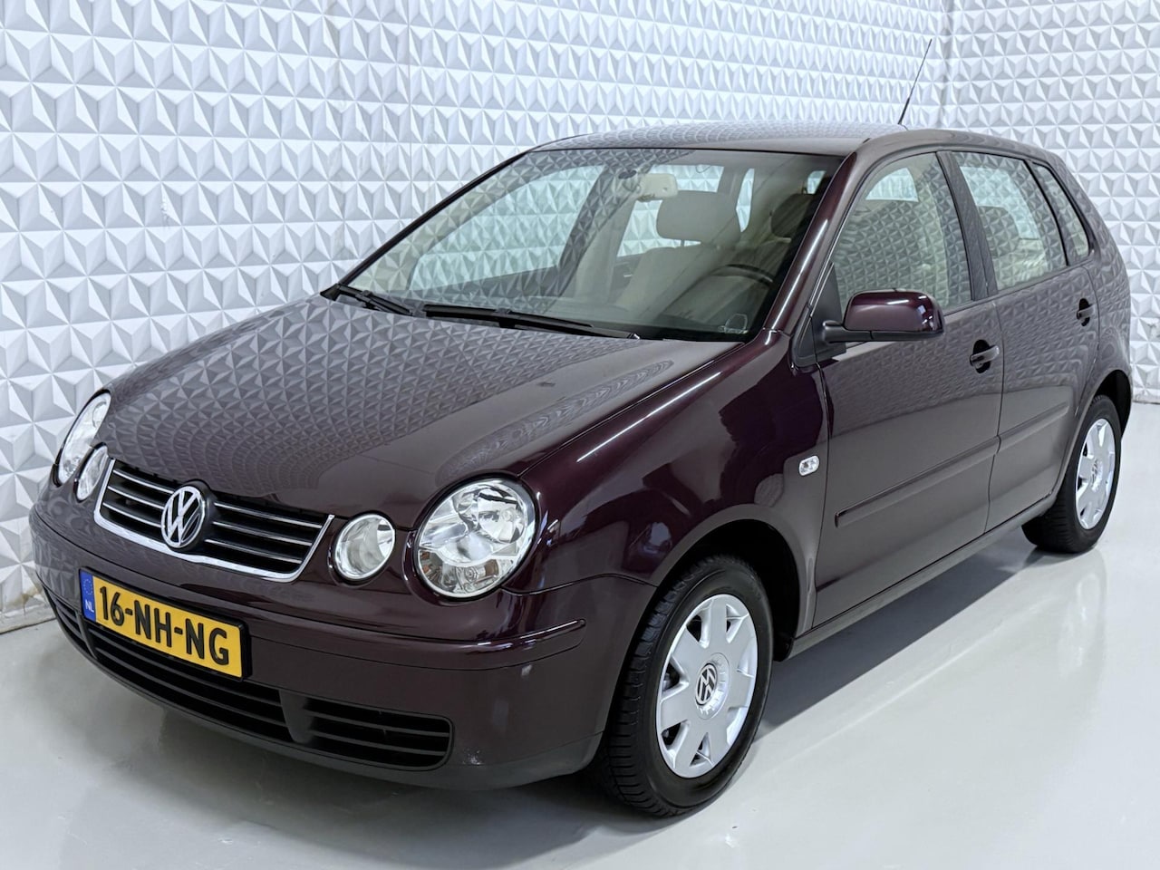 Volkswagen Polo - 1.4-16V 5drs Highline AUTOMAAT / 56.000km (2003) - AutoWereld.nl