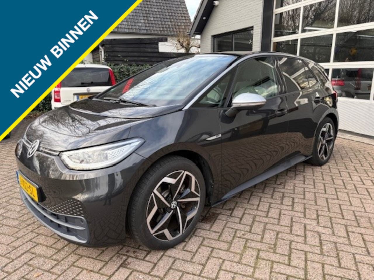 Volkswagen ID.3 - incl.BTW ! First Plus 58 kWh - AutoWereld.nl