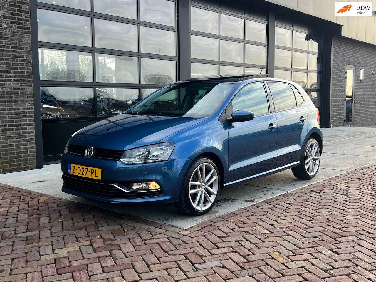 Volkswagen Polo - 1.2 TSI First Edition | Pano | Clima | Navi | - AutoWereld.nl