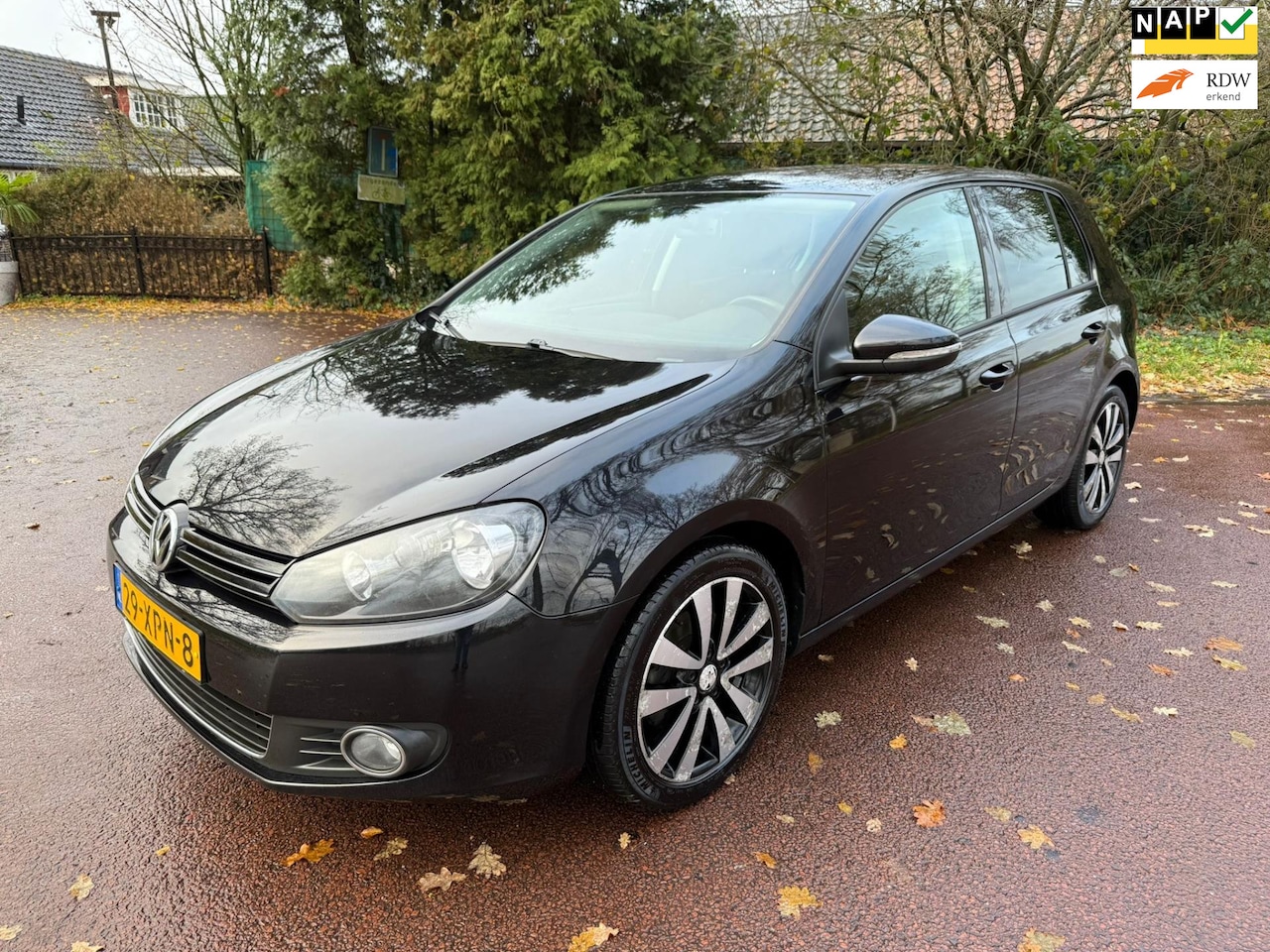 Volkswagen Golf - 2.0 TDI Highline BlueMotion / Navi / Airco / Bt / NAP / 5d - AutoWereld.nl