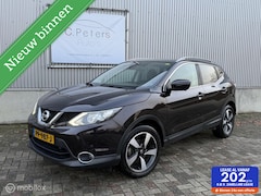 Nissan Qashqai - 1.2 N-Connecta 2017 / Panoramadak / Keyless / Camera’s rondom / 1e eigenaar Dealeronderhou