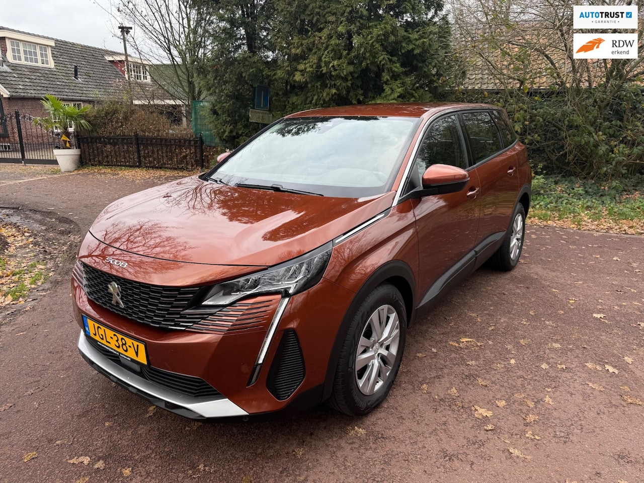 Peugeot 5008 - 1.2 PureTech Blue Lease Premium / Navi / Camera / xenon / 7p / Airco / - AutoWereld.nl