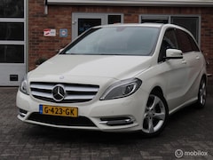 Mercedes-Benz B-klasse - 180 Sport Ambition|Wegklapbare trekhaak|Stoelverwarming|Parkeersensoren