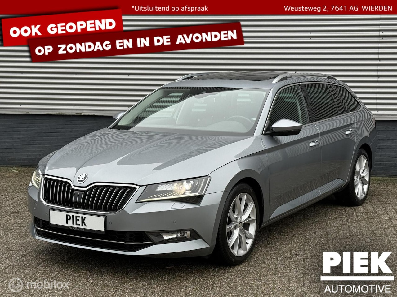 Skoda Superb - 2.0 TSI 4x4 Style PANORAMADAK AUTOMAAT BOMVOL - AutoWereld.nl
