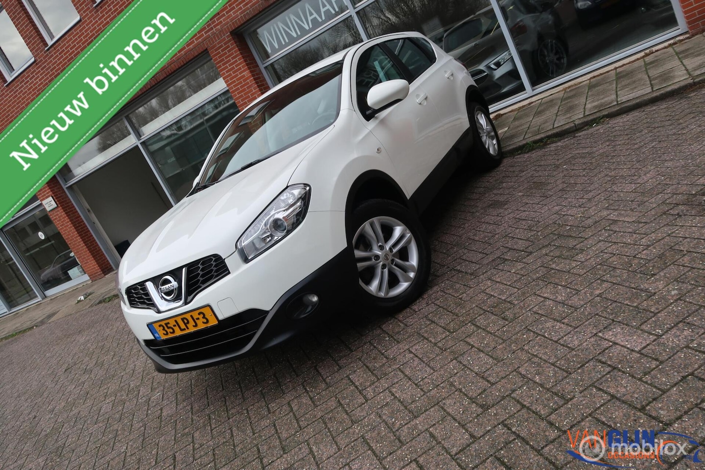 Nissan Qashqai - 2.0 Acenta Automaat Airco Navi NAP - AutoWereld.nl