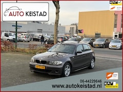 BMW 1-serie - 118i AUTOMAAT 5-DEURS LEDER/AIRCO/SCHUIFDAK APK 01-2027