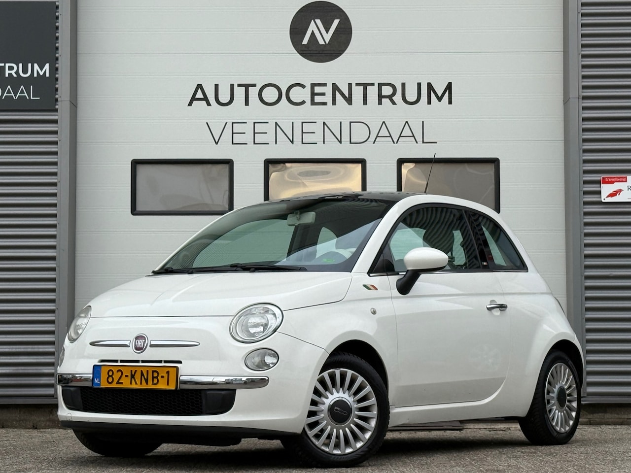 Fiat 500 - 1.2 Lounge 4-Cilinder AUTOMAAT PANO/AIRCO/NAP - AutoWereld.nl