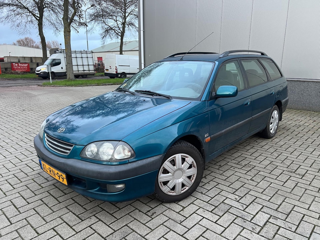 Toyota Avensis Wagon - 2.0 Sol 2.0 Sol - AutoWereld.nl