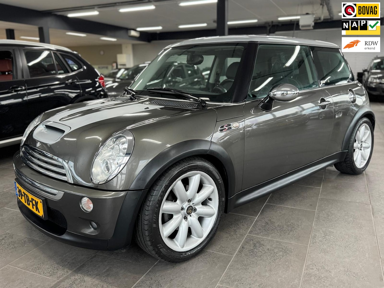 MINI Cooper S - Mini 1.6 Park Lane 170pK leer clima cruise control lm-velgen elektrische pakket zeer leuke - AutoWereld.nl