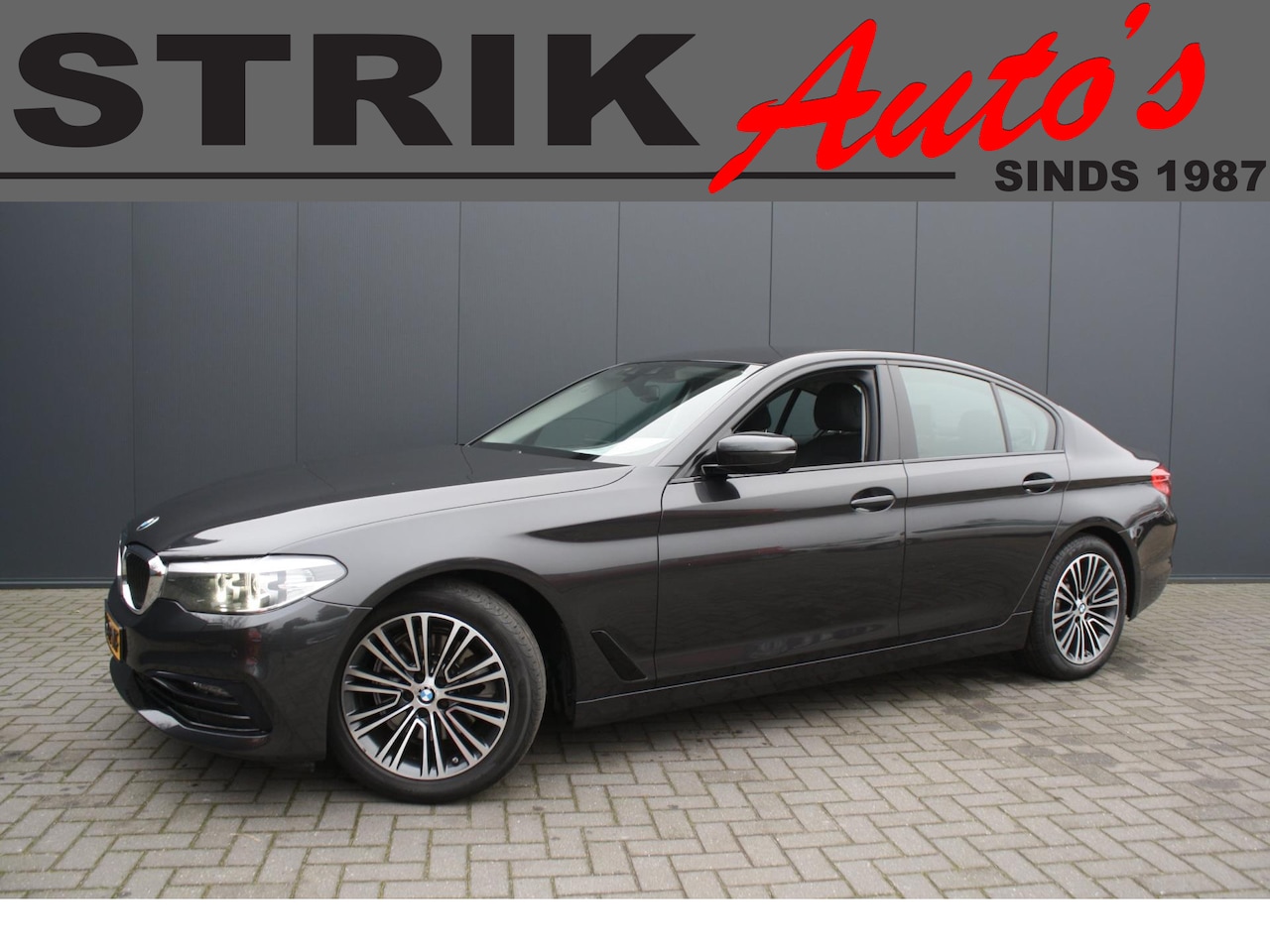 BMW 5-serie - 520i Executive Edition - NAVIGATIE - TREKHAAK - LED - 1e EIGENAAR - AutoWereld.nl