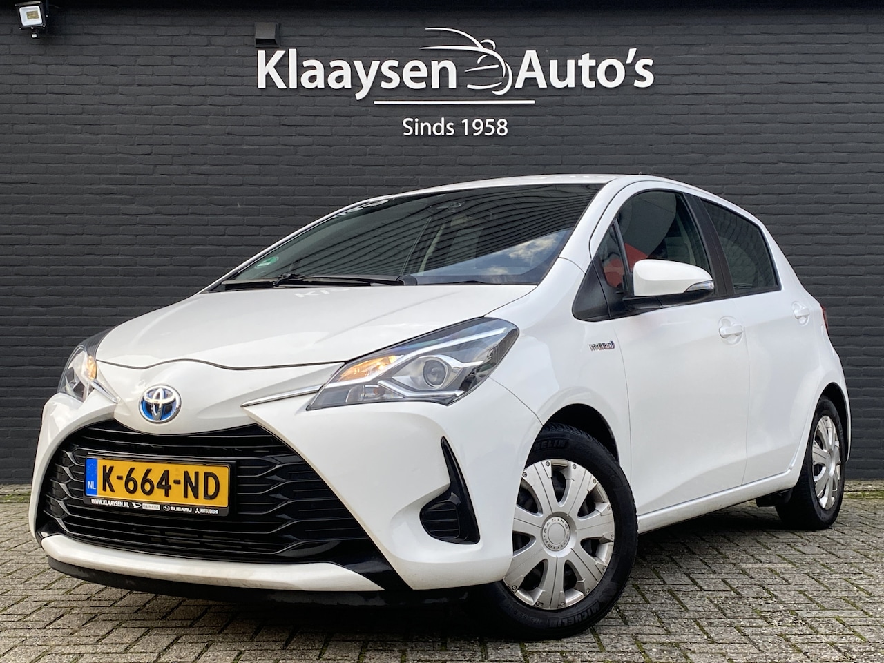 Toyota Yaris - 1.5 Hybrid Active AUT. | climate control | bluetooth | parkeersensoren | stoelverwarming | - AutoWereld.nl