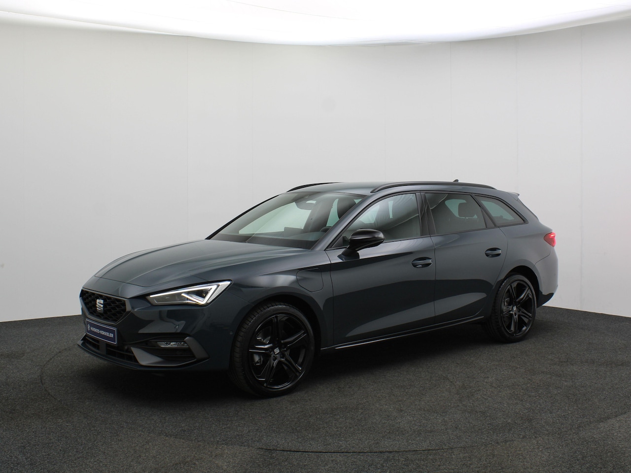 SEAT Leon Sportstourer - 1.5 TSI eHybrid 204pk FR Business - eHybrid - AutoWereld.nl
