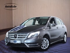 Mercedes-Benz B-klasse - 180 Ambition avm AUTOMAAT NAVI XENON CAMERA TREKHAAK '13