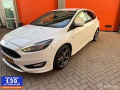 Ford Focus - 1.0 ST-Line KM NAP VEEL EXTR'S