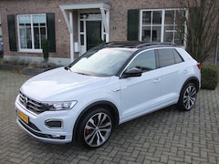 Volkswagen T-Roc - 1.5 TSI Sport R-Line , Led , Pano/schuifdak , Keyless go , Elec-A-klep , Virtual cockpit e