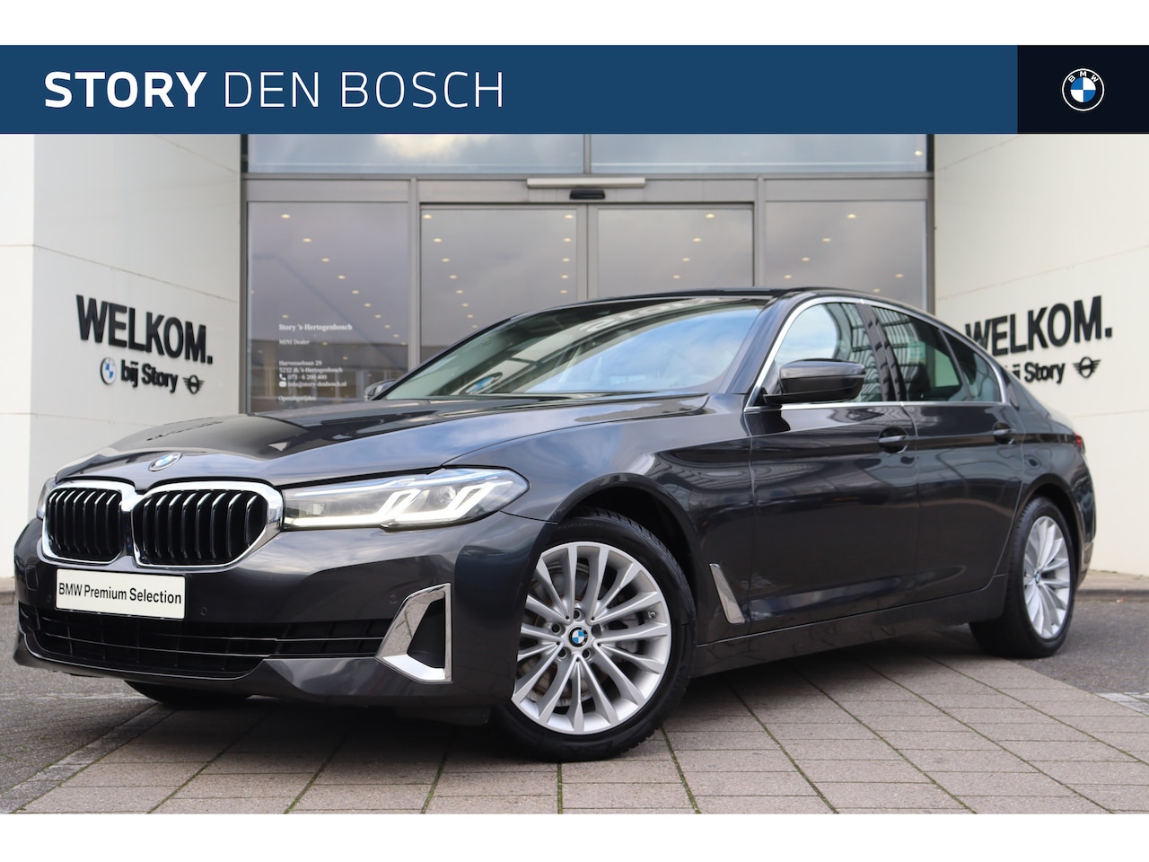 BMW 5-serie - 520i High Executive Luxury Line Automaat / Trekhaak / Laserlight / Comfortstoelen / Live C - AutoWereld.nl