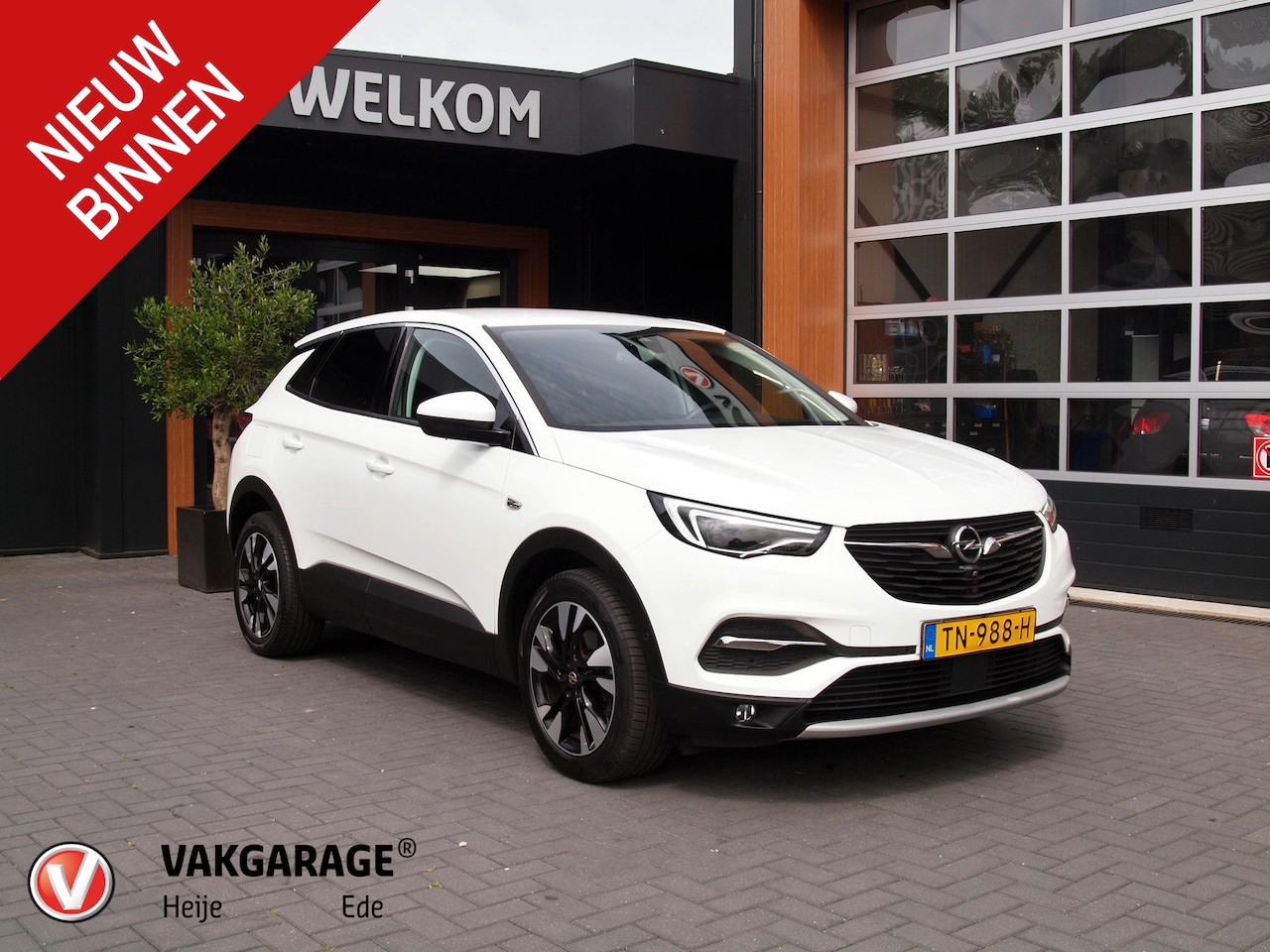 Opel Grandland X - 1.2 Turbo Innovation | Gereviseerde motor | Automaat | Camera | Apple Carplay | Leer | Tre - AutoWereld.nl