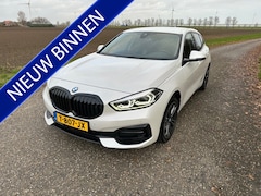 BMW 1-serie - 118i Business Edition Carplay Sportline Enz