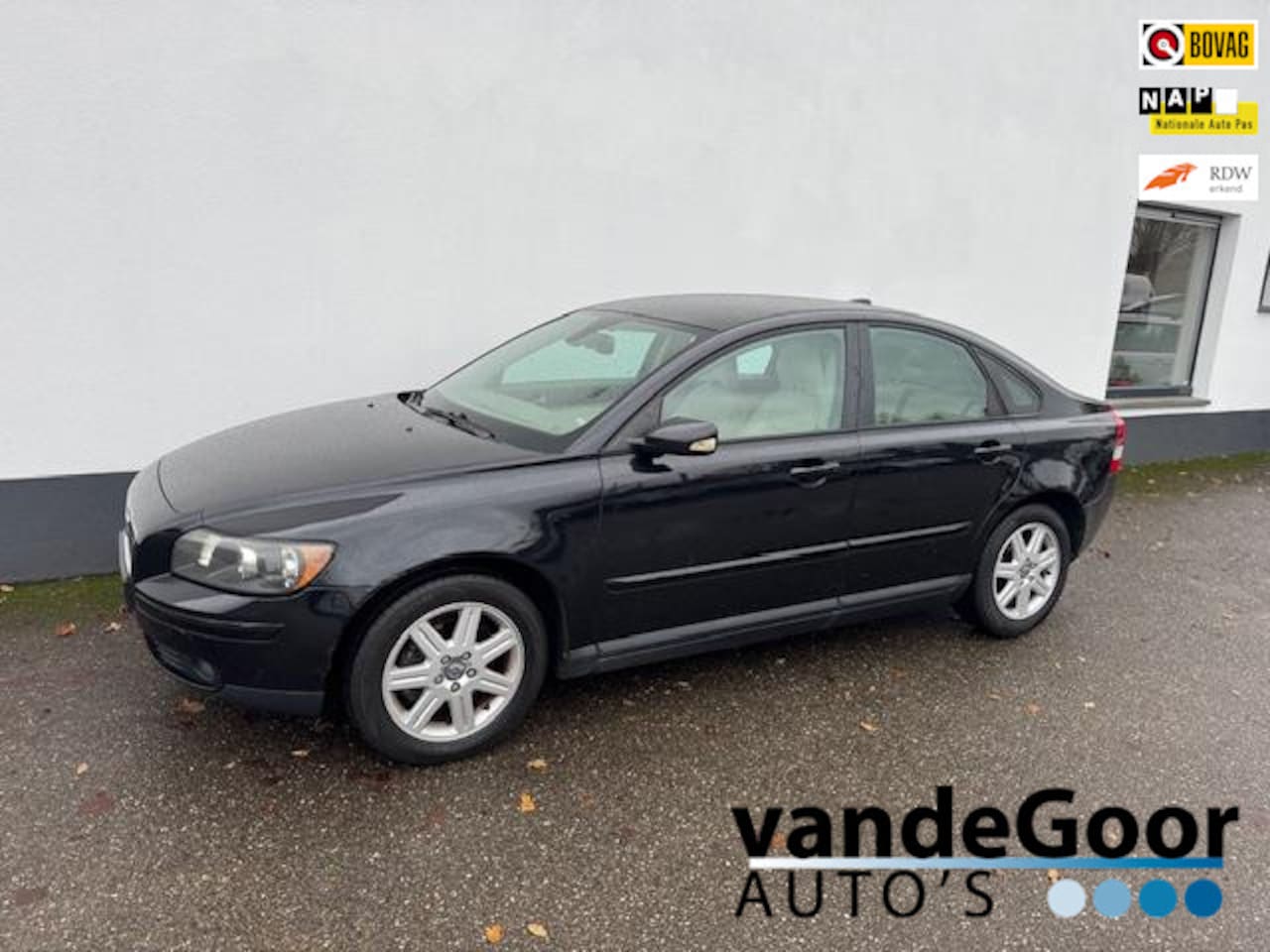 Volvo S40 - 1.8 Momentum 1.8 Momentum, '05, nl-auto, airco, cruise controle, - AutoWereld.nl