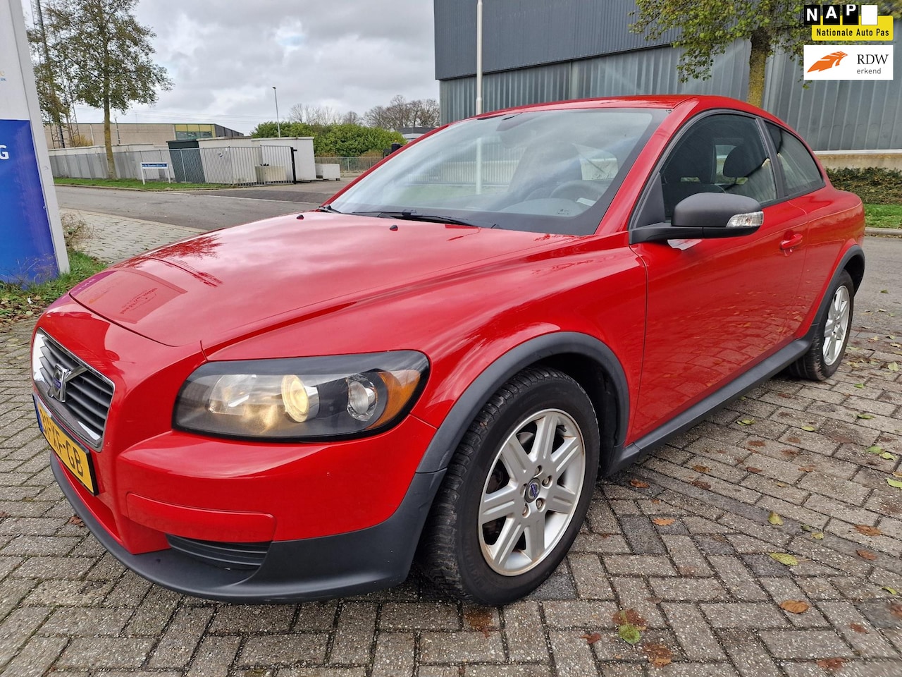 Volvo C30 - 1.6 1.6, Apk, Nap, Goed rijdend, Inruil mogelijk. - AutoWereld.nl