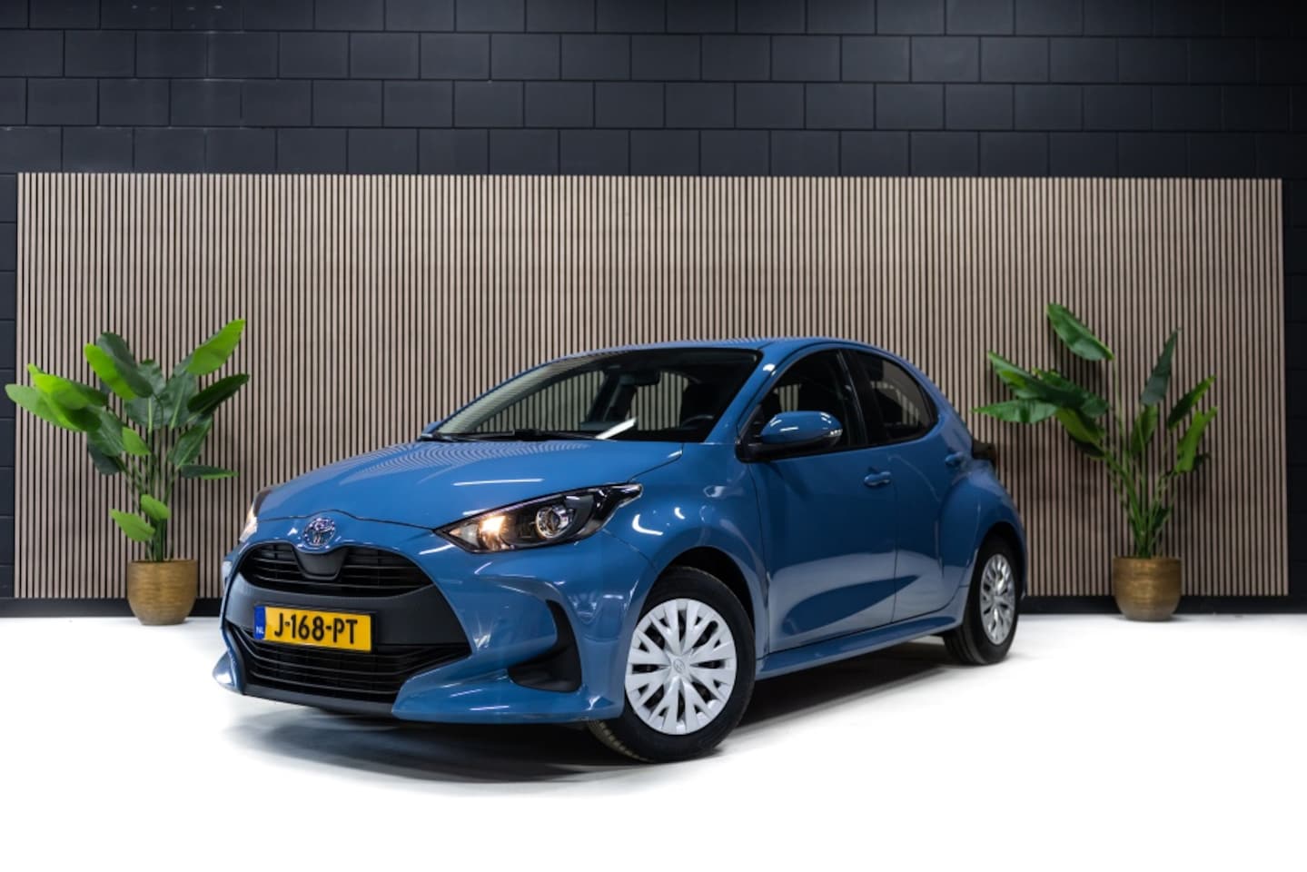 Toyota Yaris - 1.0 VVT-i Active | Camera | Cruise | Airco | - AutoWereld.nl