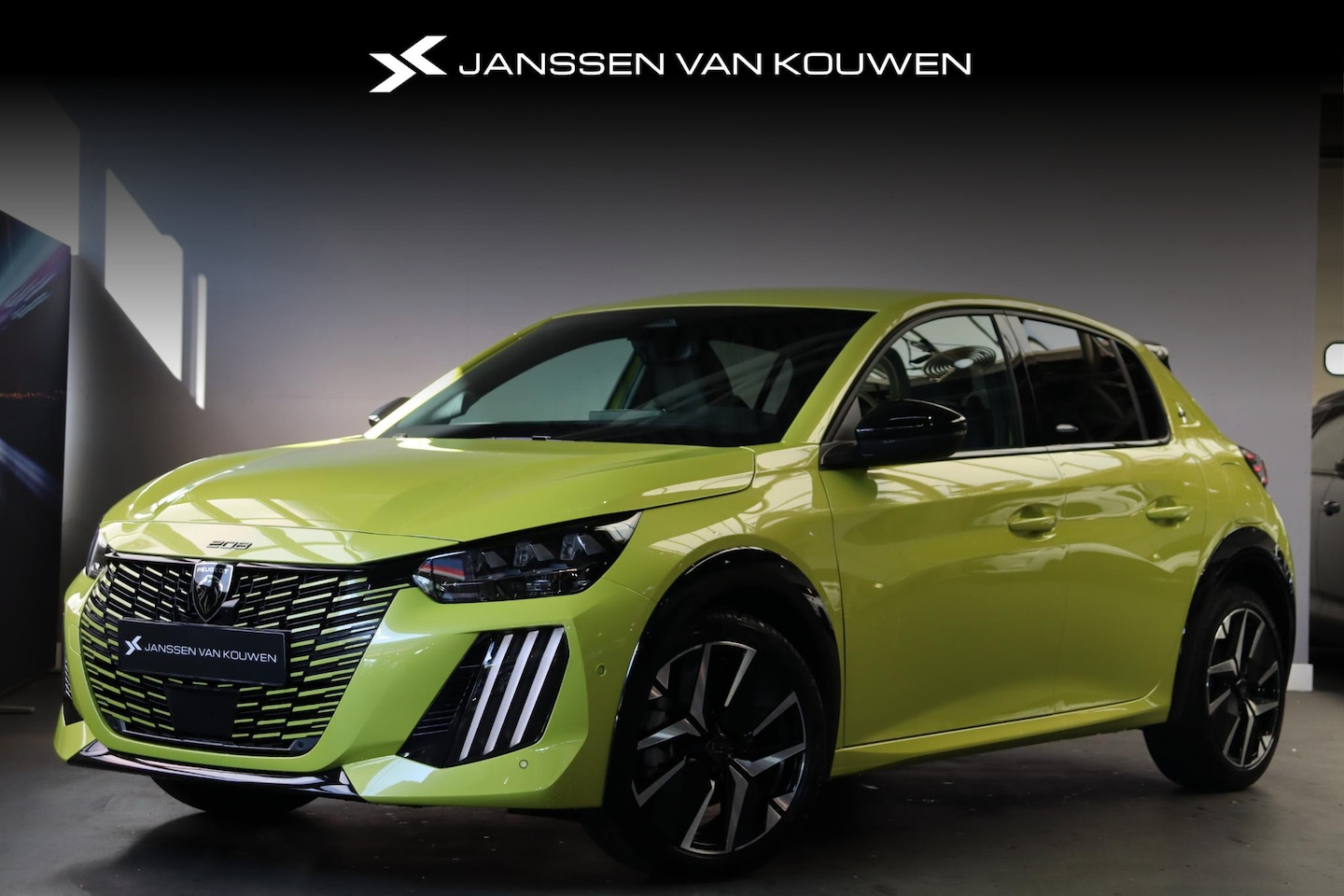 Peugeot 208 - 1.2 Hybrid 145 e-DCS6 GT / Voordeel / 2 + 6 Jaar garantie - AutoWereld.nl