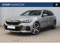 BMW 5-serie Touring - 530e M Sport Automaat / Trekhaak / Stoelventilatie / Comfort Access / Adaptieve LED / Park