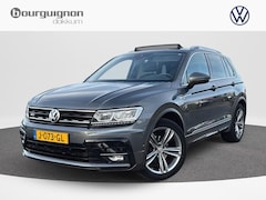 Volkswagen Tiguan - 1.5 TSI ACT Highline Business R | Trekhaak | Pano | A.cam | Keyless |