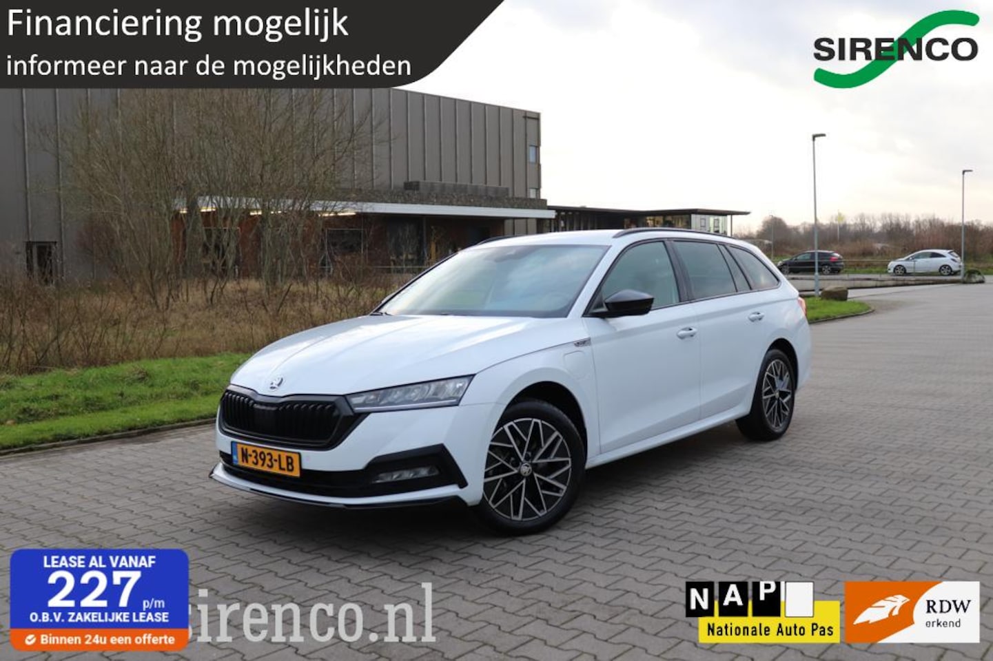 Skoda Octavia Combi - 1.4 TSI iV PHEV sportline trekhaak sfeerverlichting sportzetels met stoelverwarming - AutoWereld.nl
