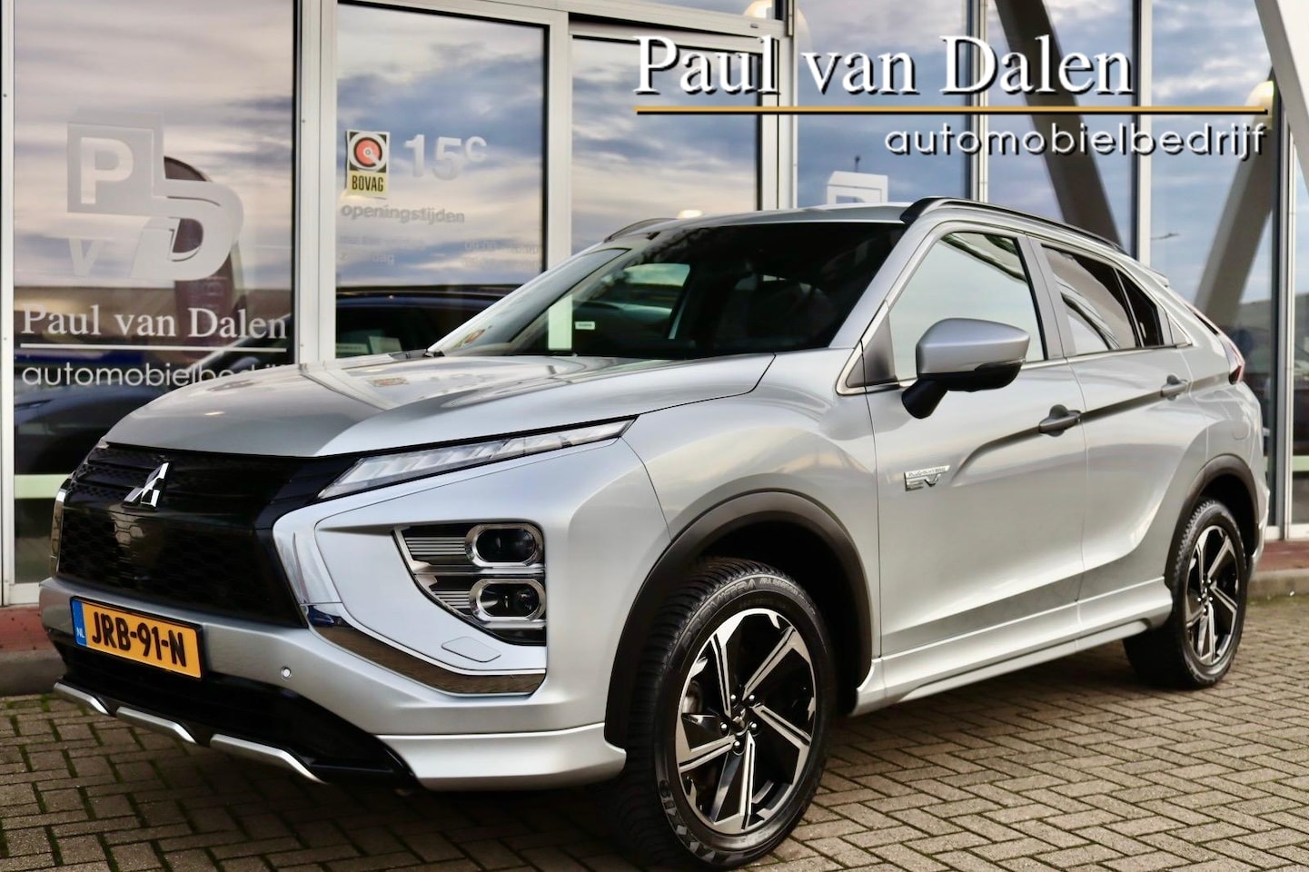 Mitsubishi Eclipse Cross - 2.4 PHEV AUTOMAAT S-AWC INTENS + Navi | Adapt.Cruise | 360 Camera | Electr.Stoel | Stoel/s - AutoWereld.nl