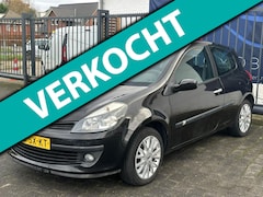 Renault Clio - 1.4-16V Dynamique Luxe / AIRCO / ELEKTRISCHE RAMEN / NAP