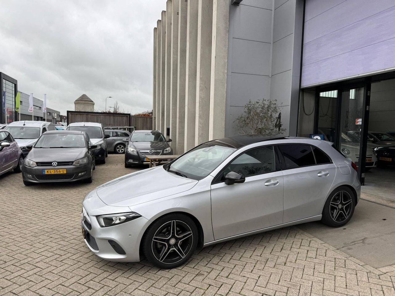 Mercedes-Benz A-klasse - 200 PANO! LED! CARPLAY! NAP! INRUIL MOGELIJK! - AutoWereld.nl