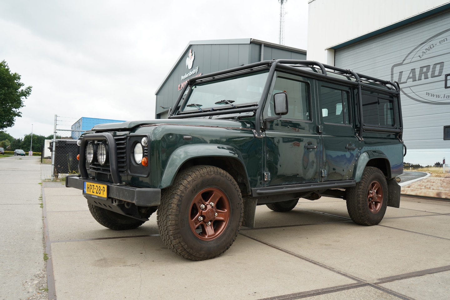 Land Rover Defender 110 - TD5 stationwagon 22.950 ex btw - AutoWereld.nl