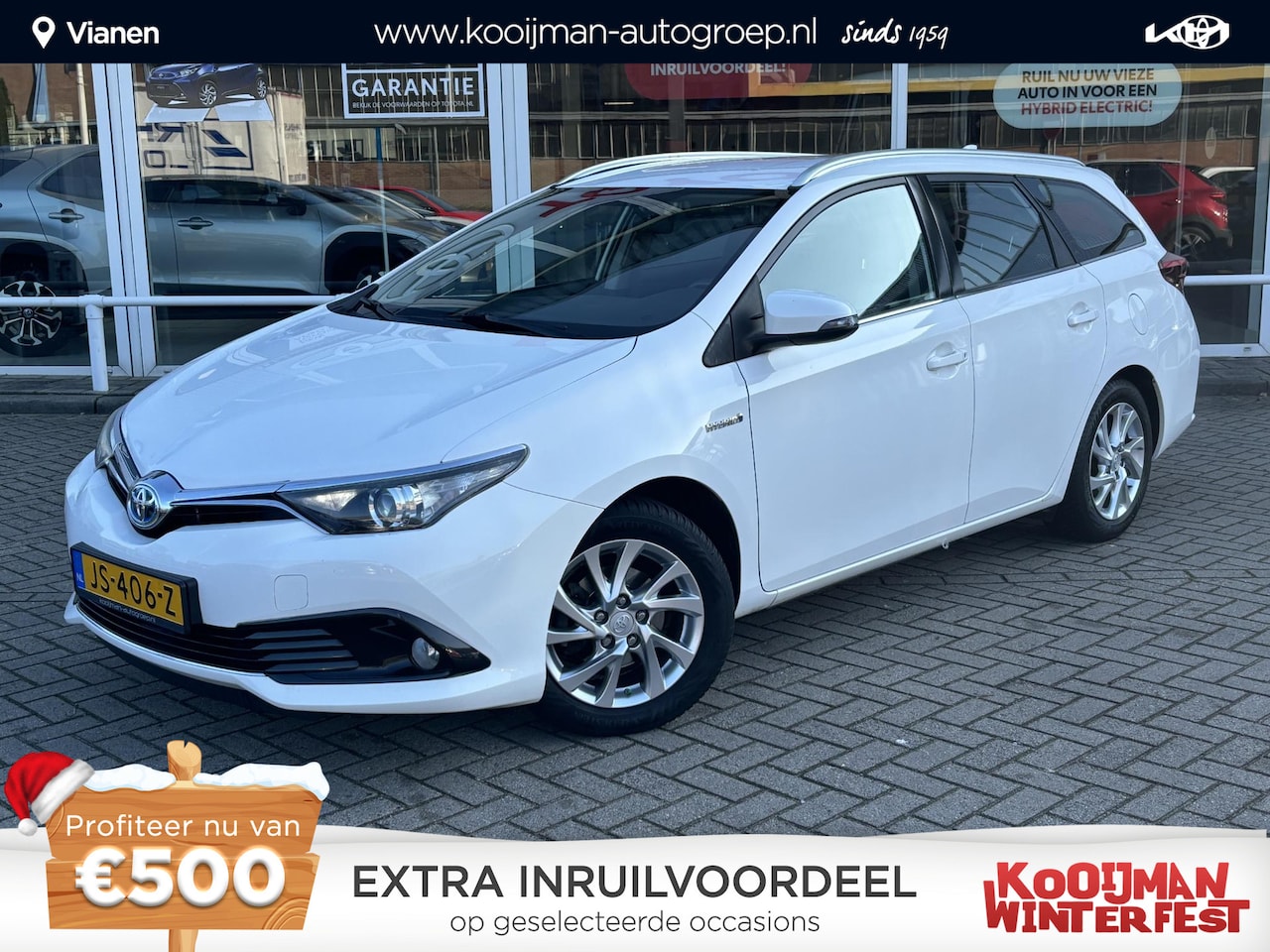 Toyota Auris Touring Sports - 1.8 Hybrid Aspiration | Cruise control | Spraakbediening | Airconditioning | Keyless start - AutoWereld.nl