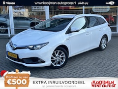 Toyota Auris Touring Sports - 1.8 Hybrid Aspiration | Cruise control | Spraakbediening | Airconditioning | Keyless start