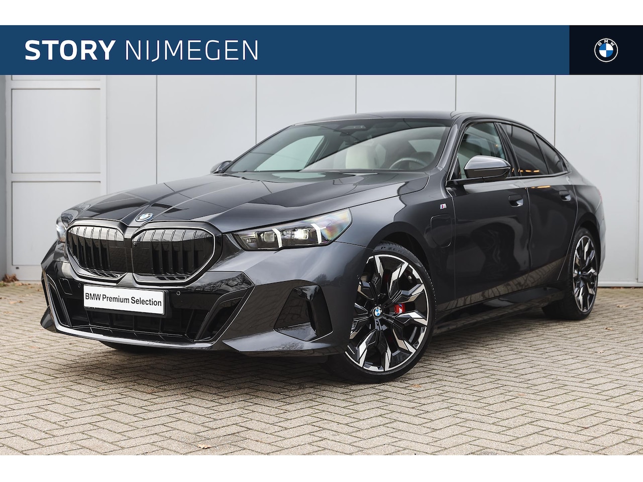 BMW 5-serie - 550e xDrive M Sport Automaat / Trekhaak / Bowers & Wilkins / Adaptief onderstel profession - AutoWereld.nl